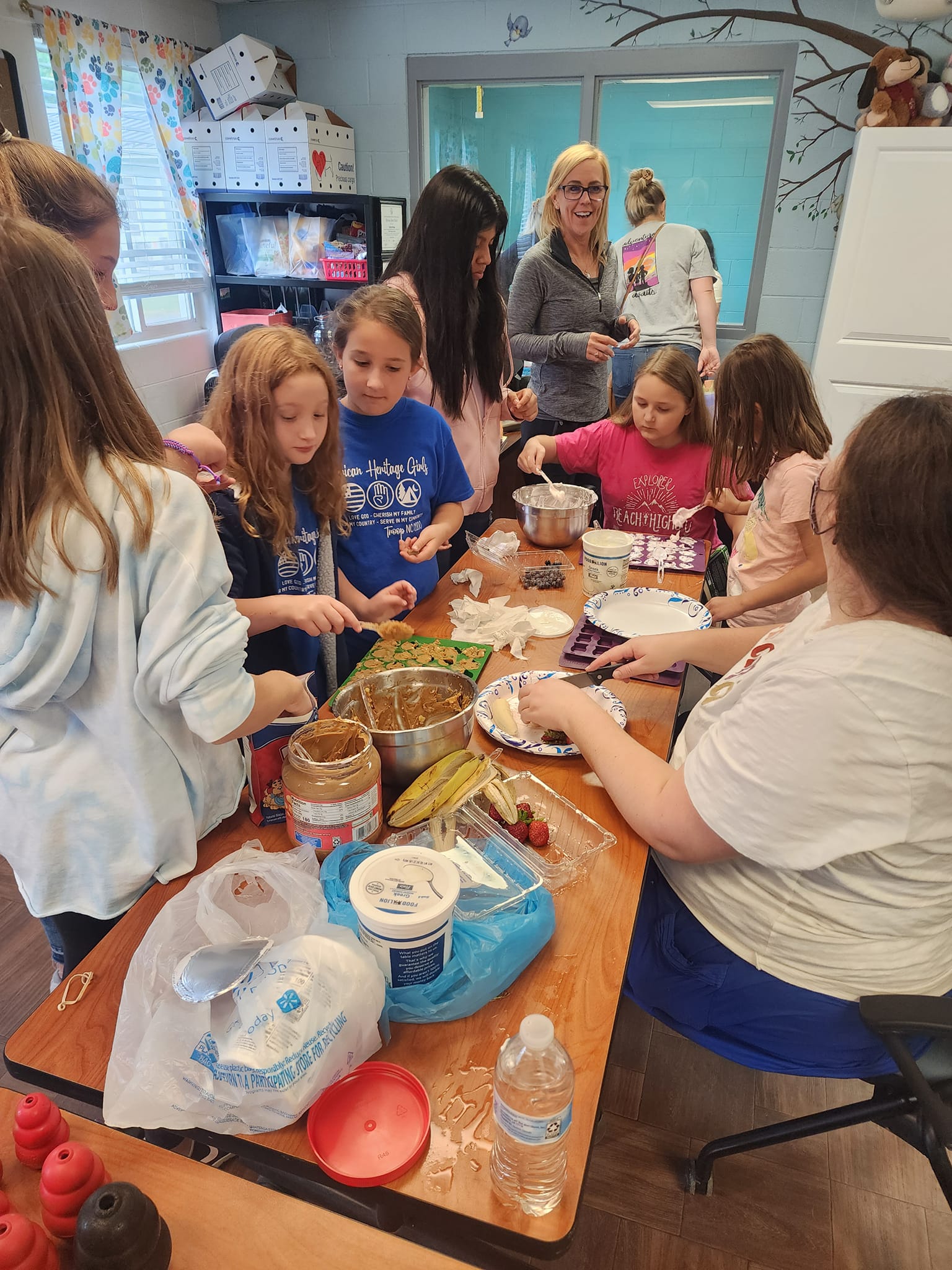 ahg trip 202group of girls making dog treats for shelter dogs2.2